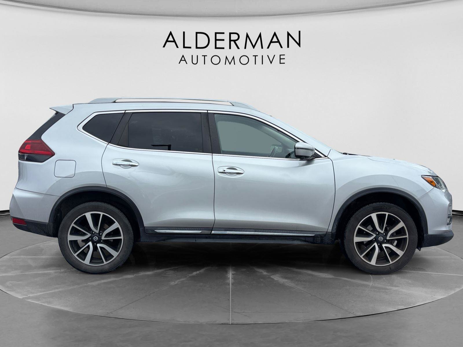 Used 2019 Nissan Rogue SL AWD/4WD image 6