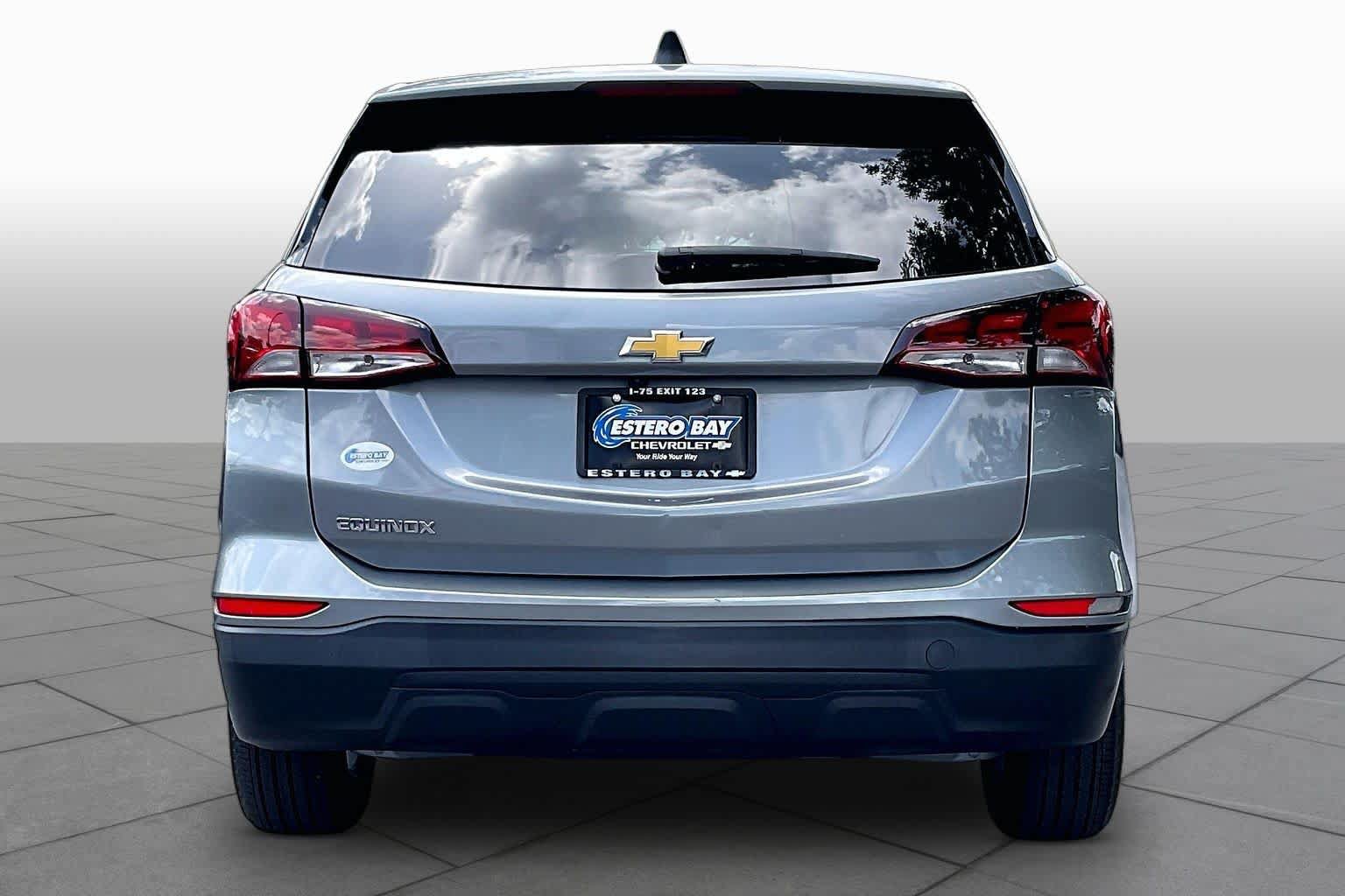 Used 2023 Chevrolet Equinox LS w/ LS Convenience Package FWD image 5
