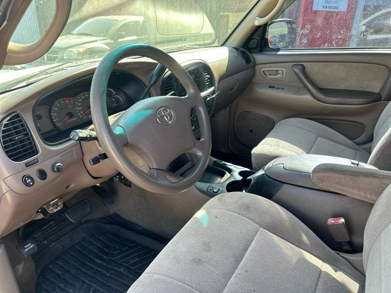 Used 2003 Toyota Sequoia SR5 RWD image 5