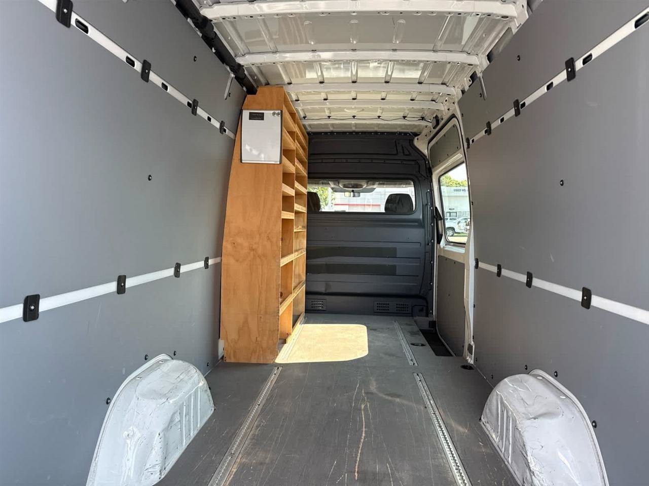 Used 2011 Mercedes-Benz Sprinter 2500 image 16