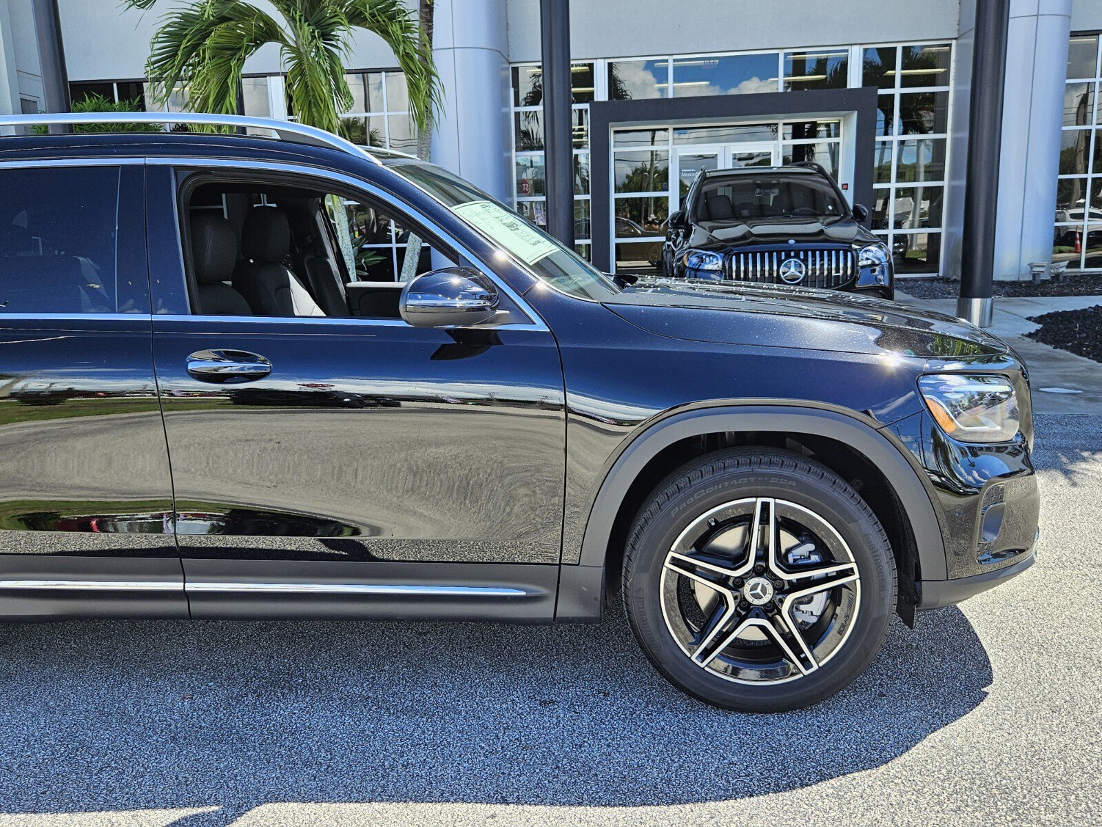 New 2026 Mercedes-Benz GLB 250 image 2
