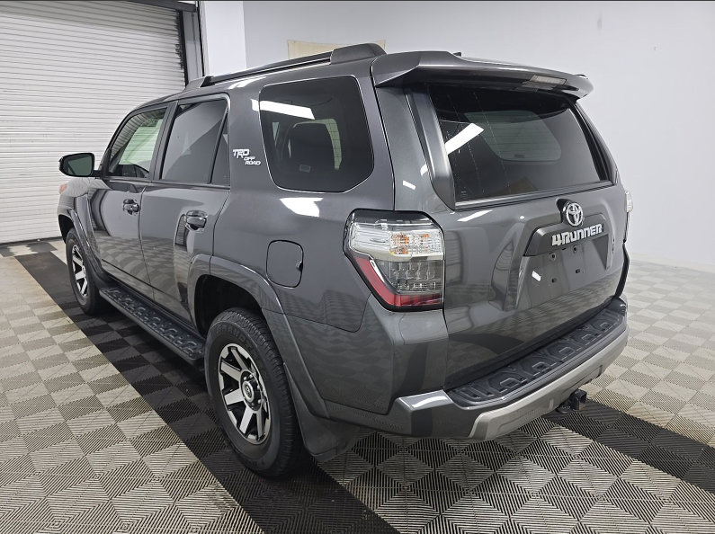 Used 2022 Toyota 4Runner TRD Off-Road Premium AWD/4WD image 4