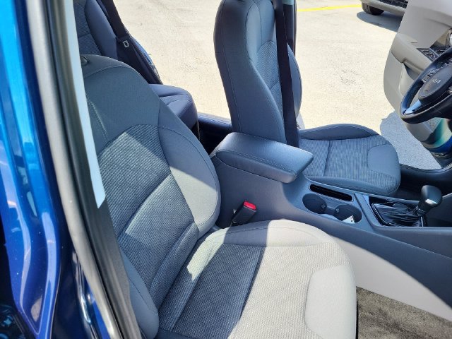 Certified 2022 Kia Niro LXS w/ Digital Cluster Package FWD image 15