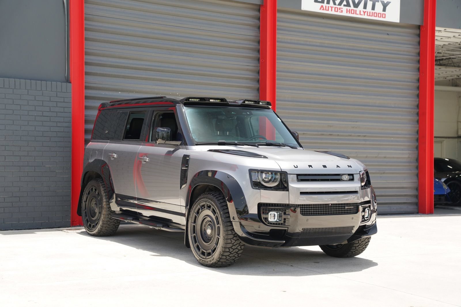 Used 2023 Land Rover Defender 110 X-Dynamic SE AWD/4WD image 3