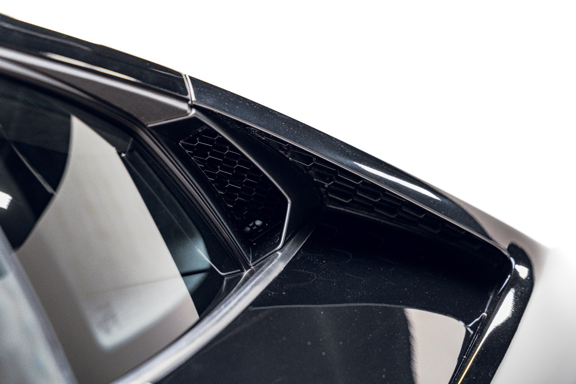 Used 2021 Lamborghini Huracan EVO RWD image 28