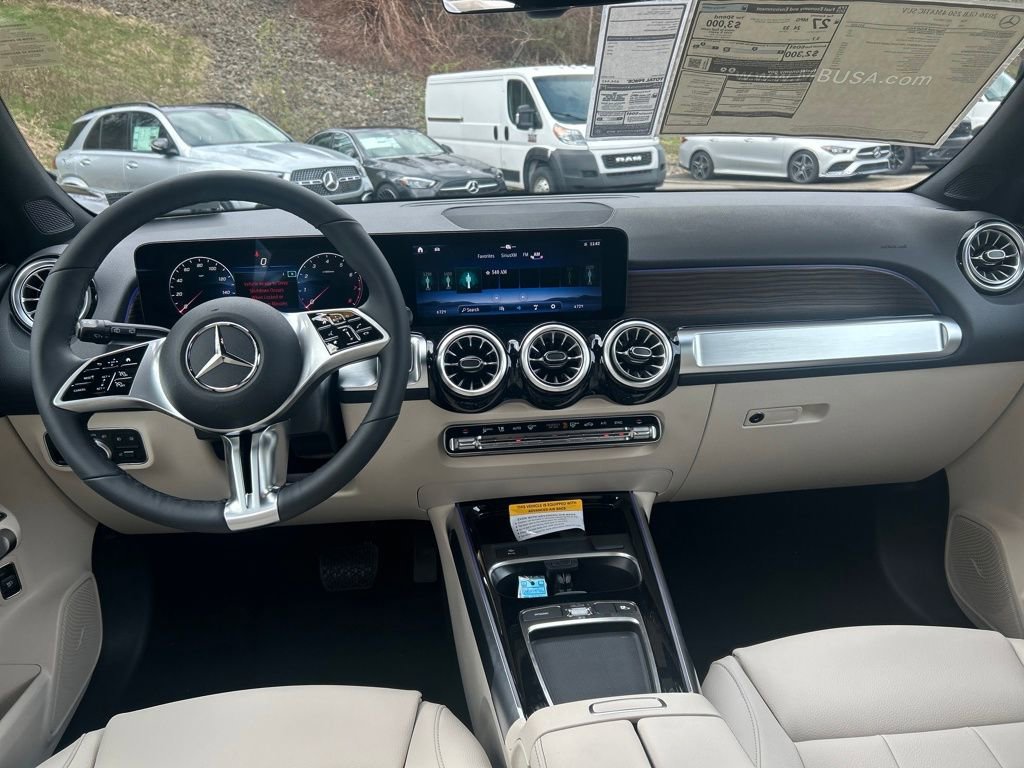 New 2026 Mercedes-Benz GLB 250 4MATIC image 12