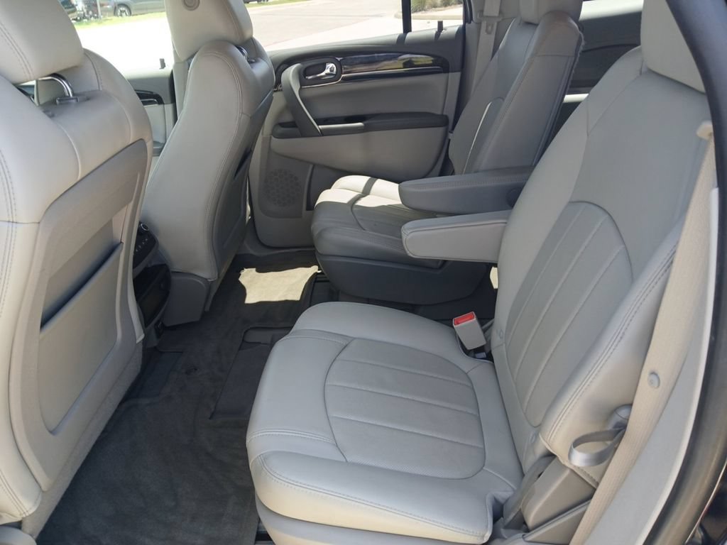 Used 2015 Buick Enclave Leather FWD image 25