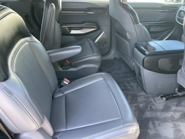 Used 2024 Kia EV9 Light Long Range RWD image 37