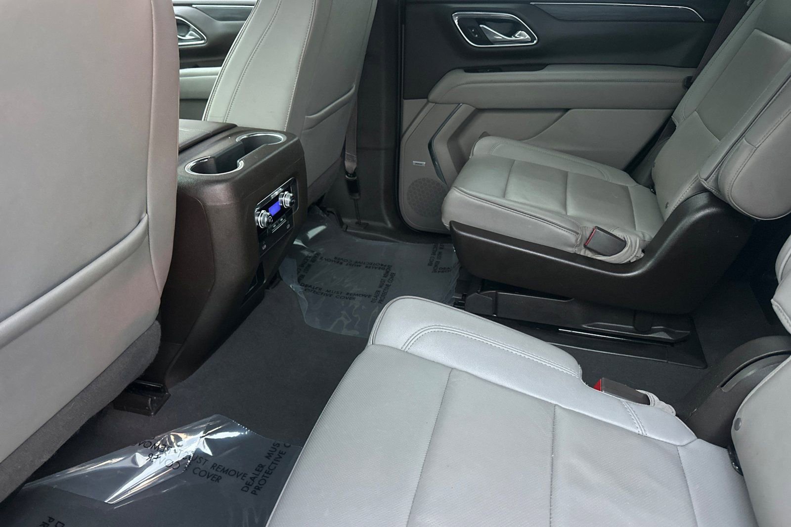 Used 2023 GMC Yukon SLT image 13