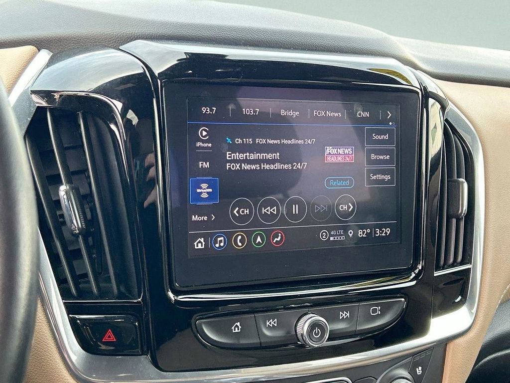 Used 2022 Chevrolet Traverse Premier FWD image 24