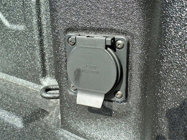 New 2026 GMC Sierra 2500 SLT w/ SLT Convenience Package image 8