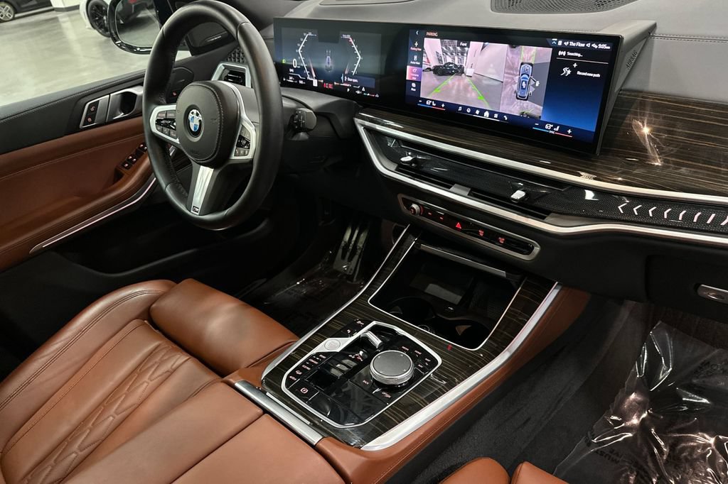 Certified 2024 BMW X5 xDrive40i w/ M Sport Package AWD/4WD image 18