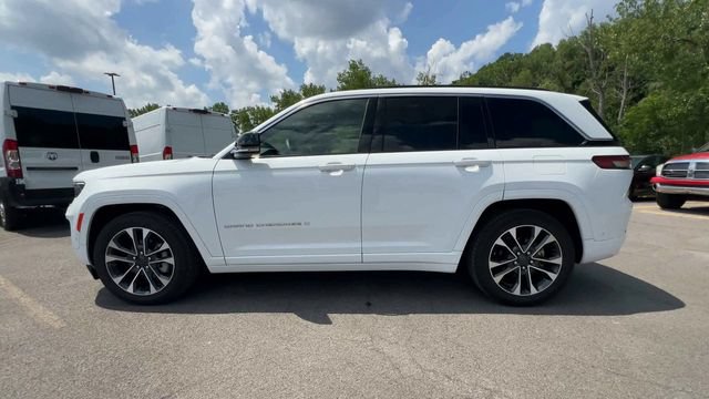 Used 2025 Jeep Grand Cherokee Overland w/ Adv Protech Group III AWD/4WD image 5