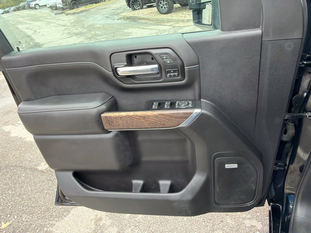 Used 2022 GMC Sierra 3500 Denali AWD/4WD image 36