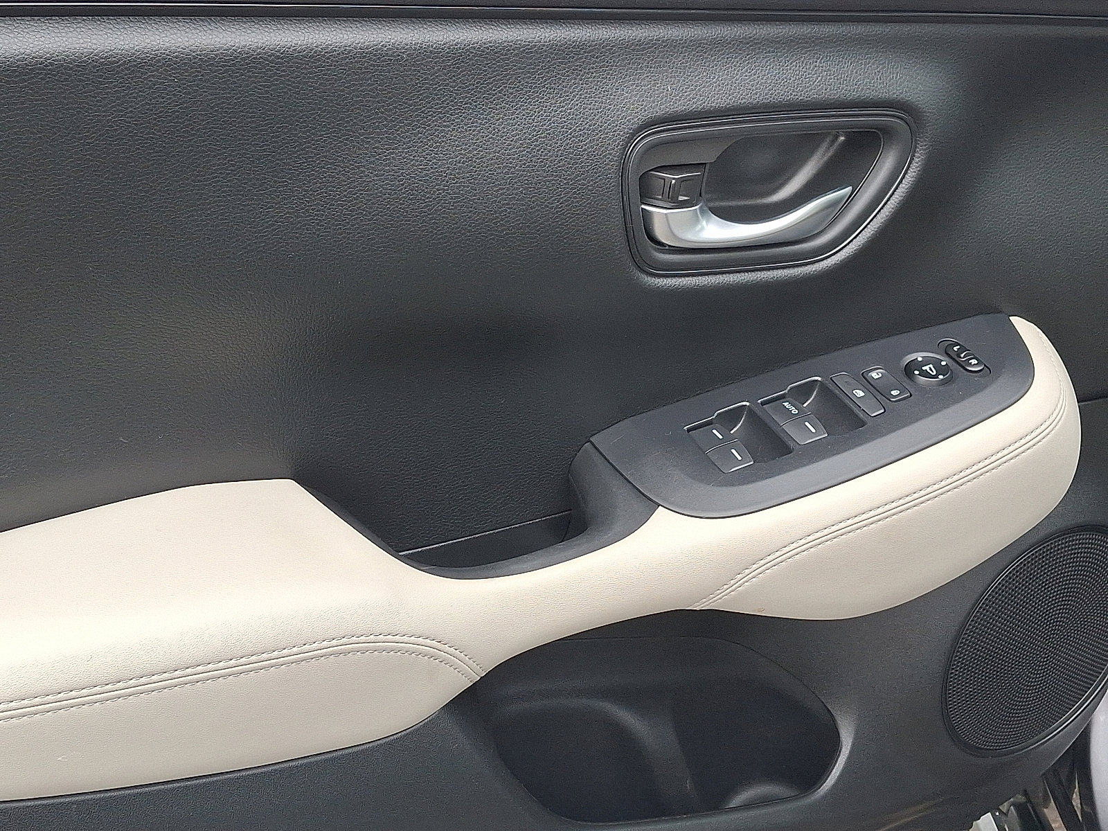 Certified 2024 Honda HR-V LX image 15