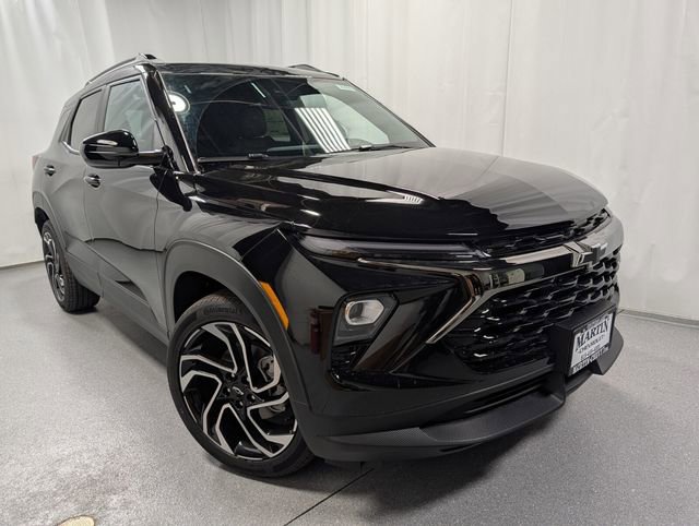 New 2026 Chevrolet TrailBlazer RS w/ Driver Confidence Package FWD image 2