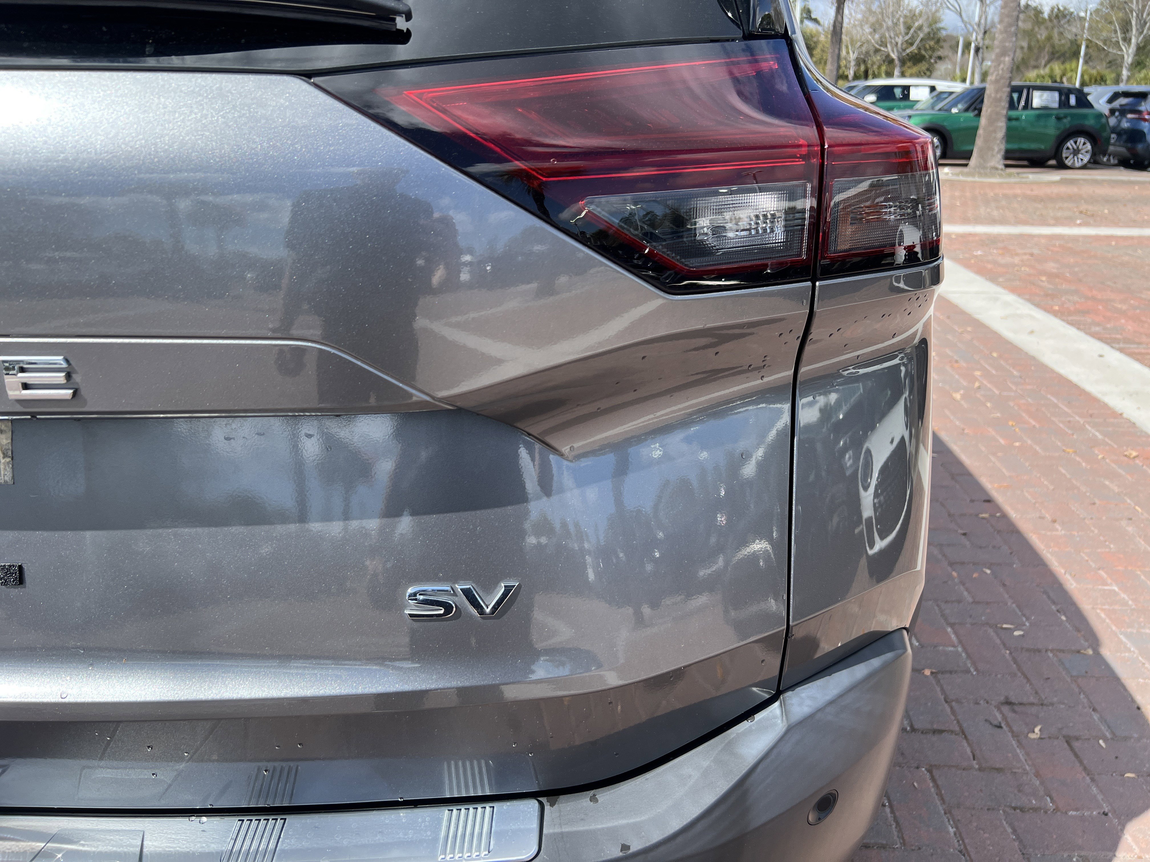 Used 2021 Nissan Rogue SV w/ Premium Package image 41