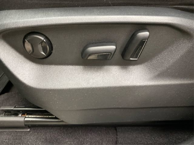 Used 2021 Volkswagen Atlas SE image 24