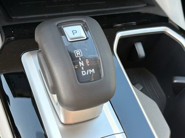 New 2026 Mitsubishi Outlander SEL FWD image 29