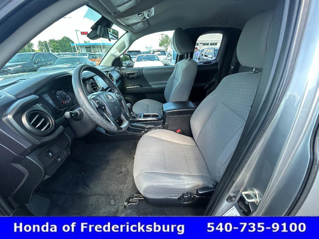 Used 2020 Toyota Tacoma SR w/ SX Package AWD/4WD image 15