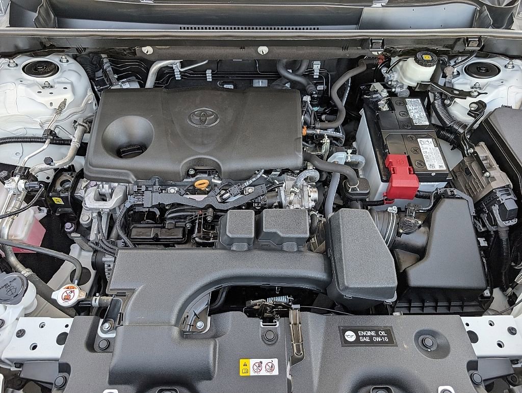 Used 2022 Toyota RAV4 XLE image 16
