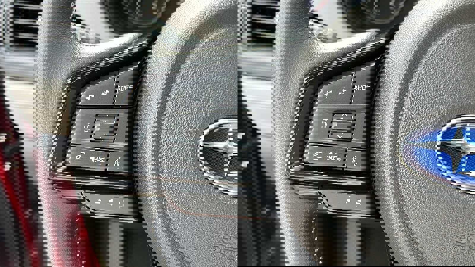 Used 2025 Subaru Forester Premium image 12