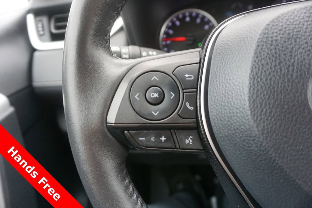 Certified 2021 Toyota RAV4 XLE w/ Convenience Package image 4