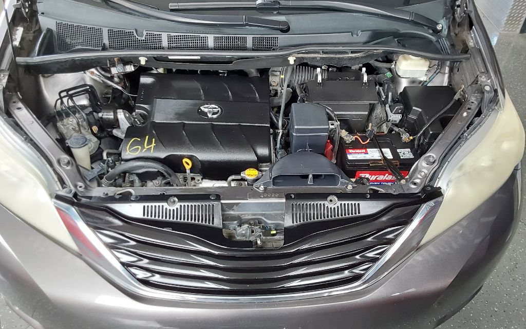 Used 2011 Toyota Sienna LE FWD image 34