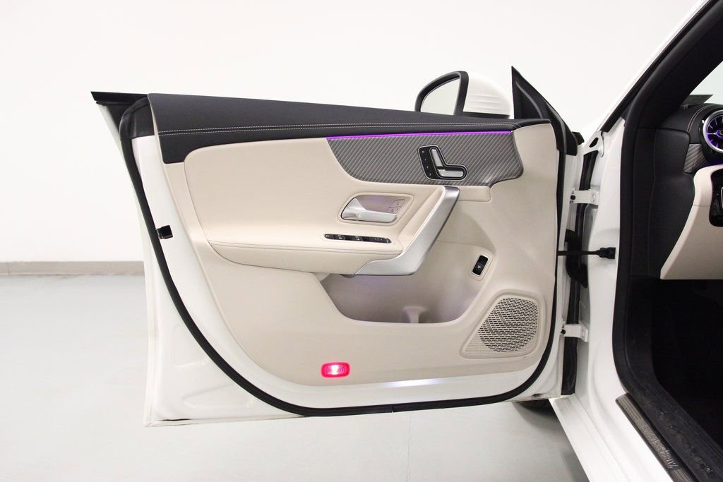 Certified 2025 Mercedes-Benz CLA 250 4MATIC image 18