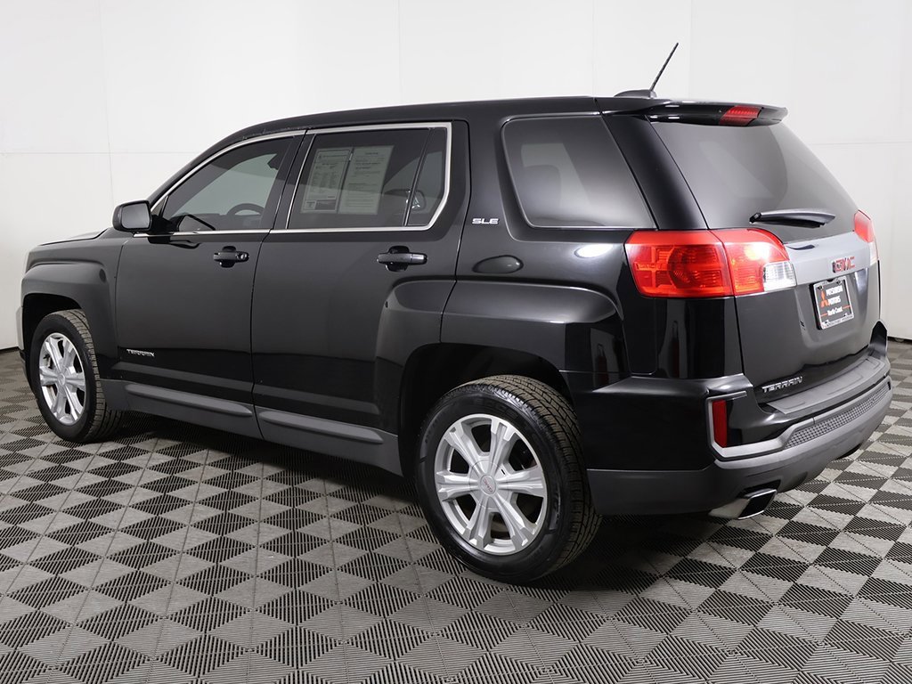 Used 2017 GMC Terrain SLE image 9