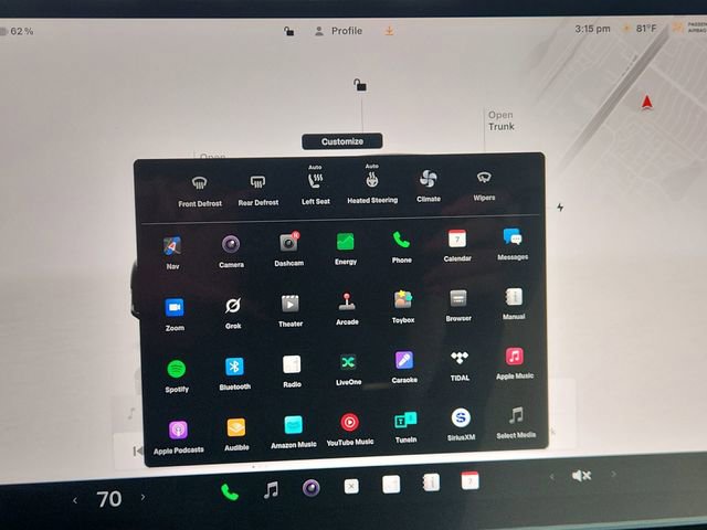 Used 2024 Tesla Model Y Performance image 13