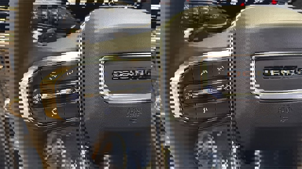 New 2026 GMC Yukon XL Denali w/ Sun & Power Step Package image 32