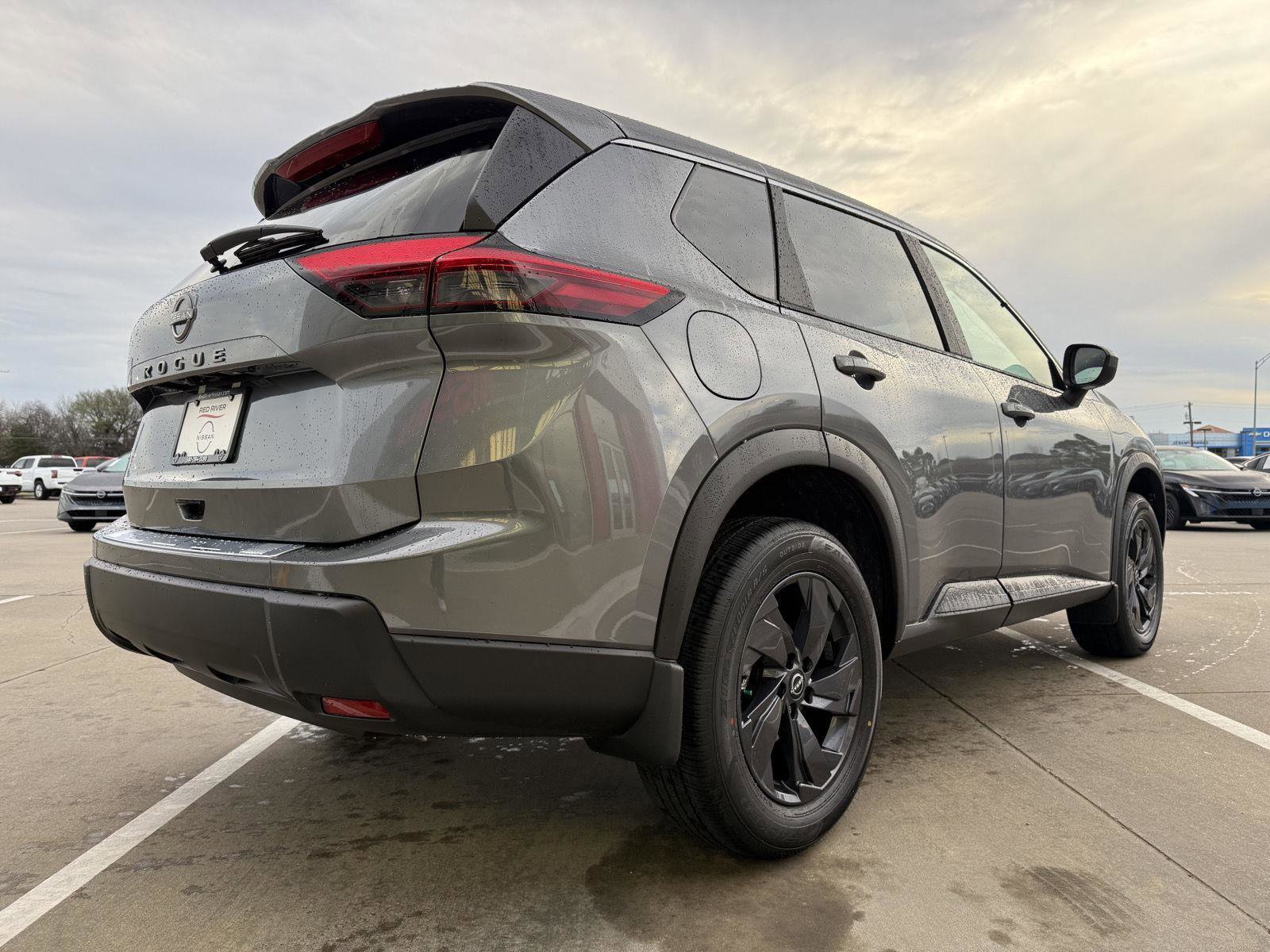 New 2026 Nissan Rogue SV w/ Cold Weather Package FWD image 6