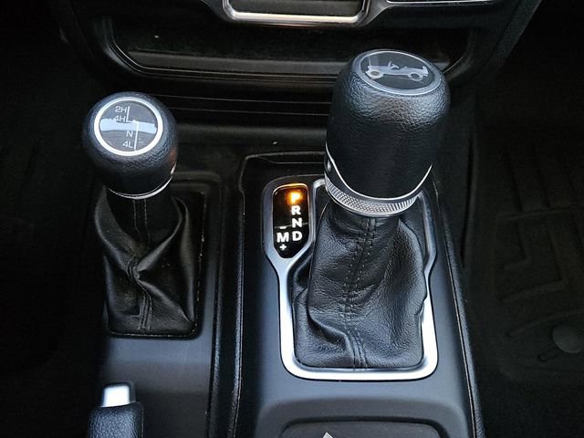 Used 2019 Jeep Wrangler Unlimited Sport image 16