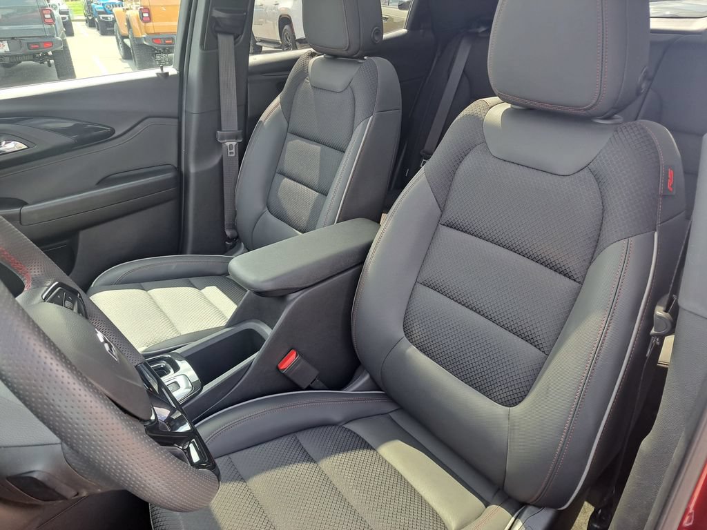 Used 2023 Chevrolet TrailBlazer RS w/ Sun and Liftgate Package AWD/4WD image 28
