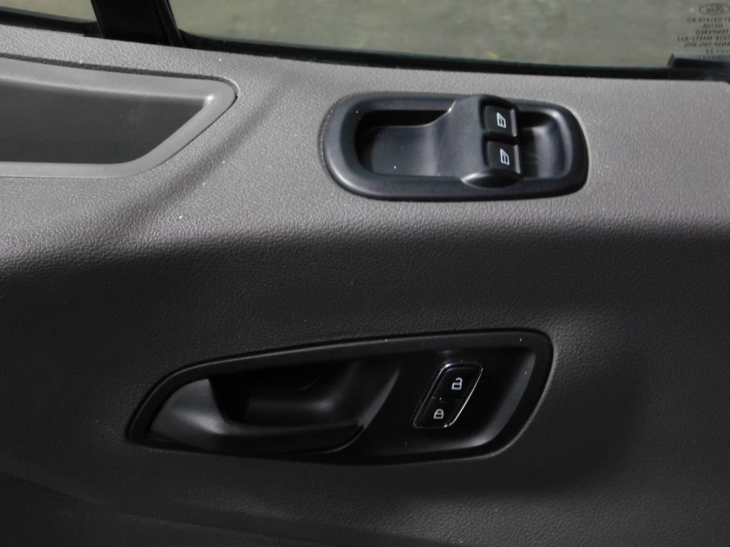 Used 2022 Ford Transit 250 148 High Roof AWD image 40