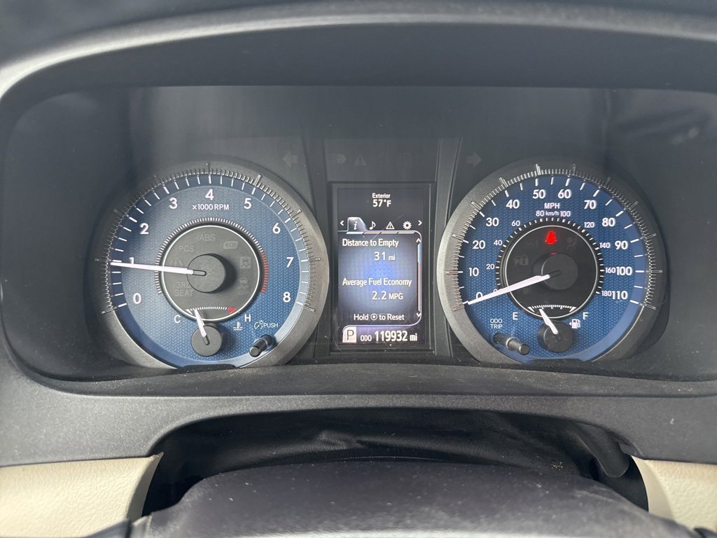 Used 2015 Toyota Sienna XLE image 11