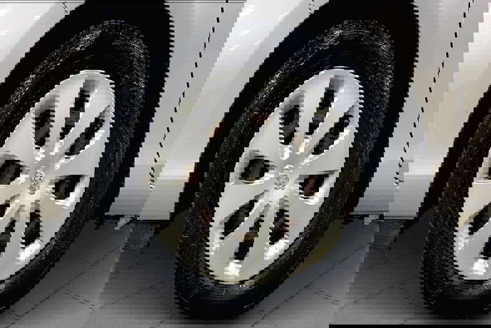 Used 2012 Toyota Prius C One image 10