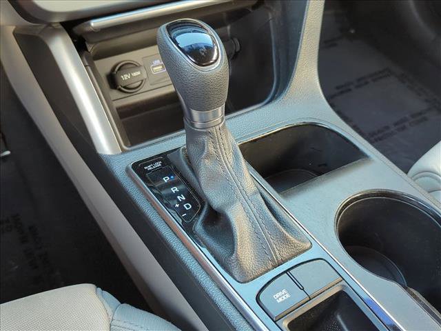 Used 2015 Hyundai Sonata SE image 12