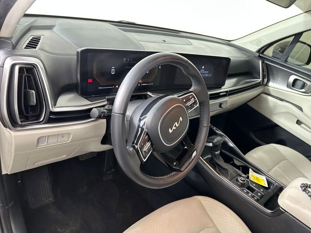 Used 2024 Kia Sorento S w/ Panoramic Sunroof Package image 13