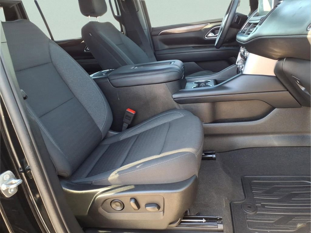 Used 2024 GMC Yukon XL SLE w/ Gmc Pro Safety Plus Package RWD image 15