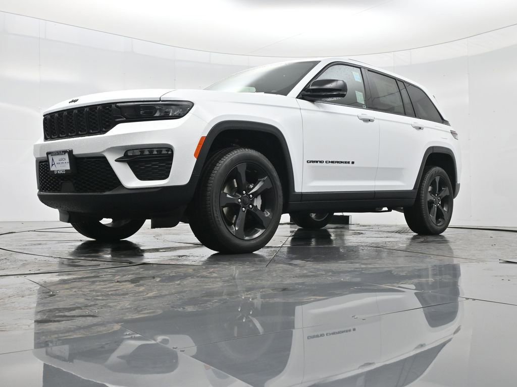 New 2025 Jeep Grand Cherokee Limited w/ Black Appearance Package image 50