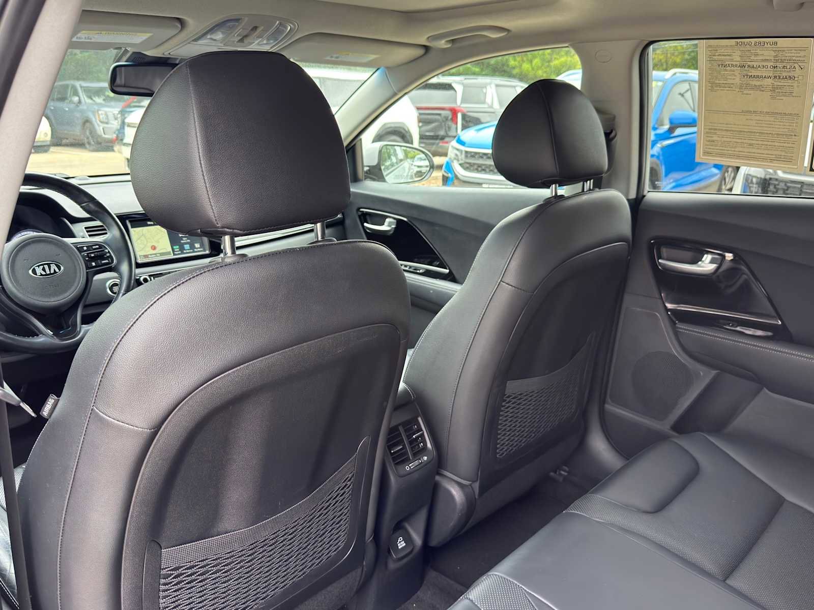 Used 2018 Kia Niro EX w/ EX Premium Package FWD image 26
