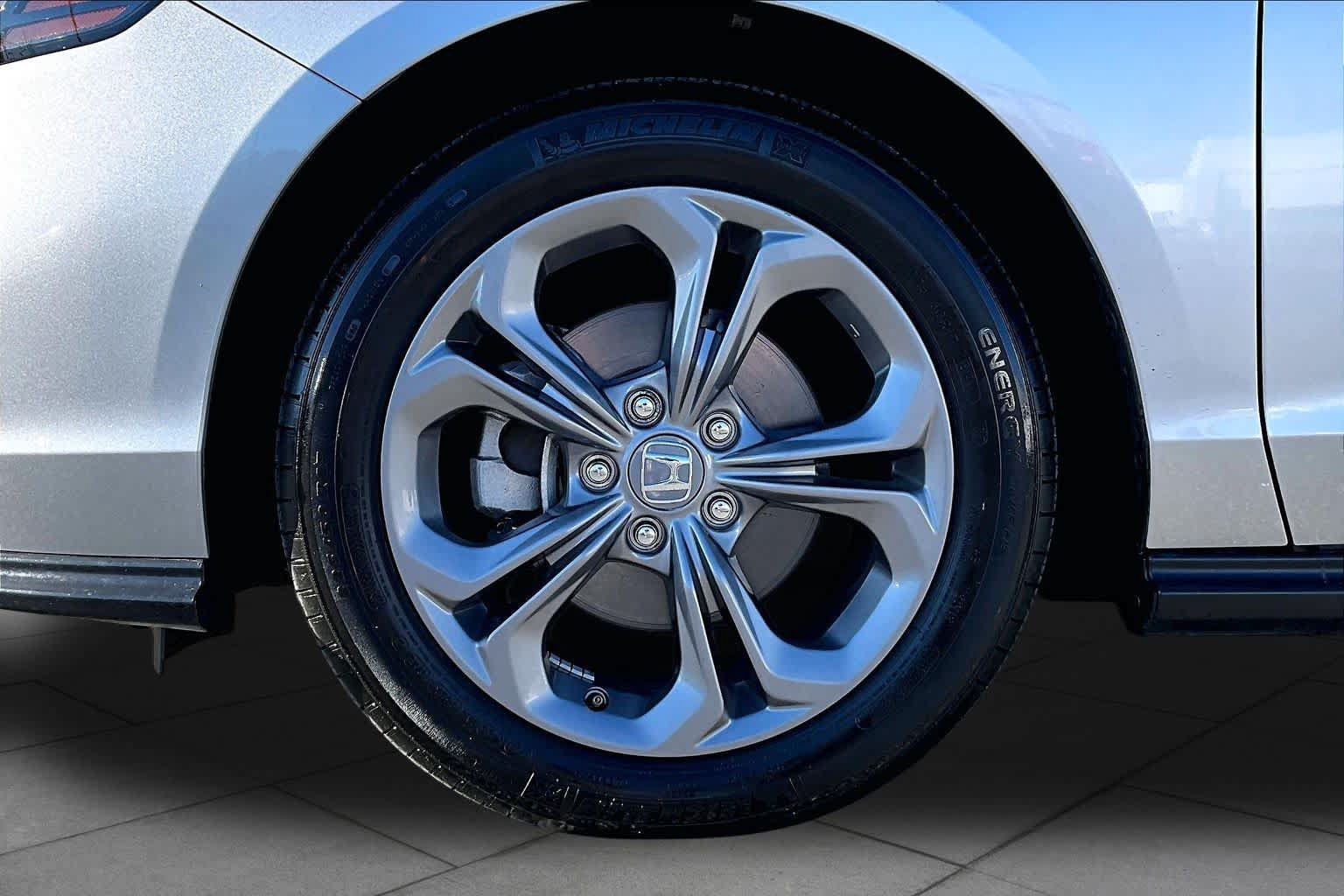 Used 2024 Honda Accord EX image 10