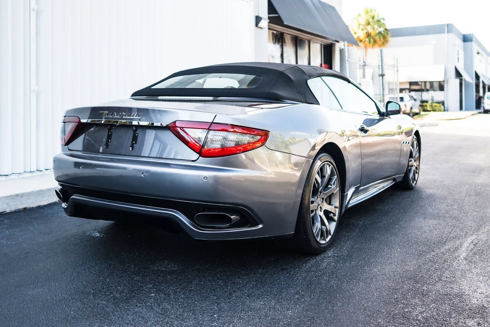 Used 2015 Maserati GranTurismo MC RWD image 8