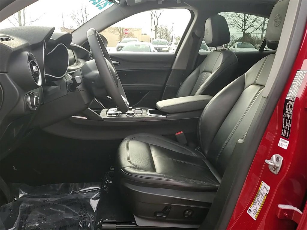 Used 2020 Alfa Romeo Stelvio Base w/ Cold Weather Package image 11