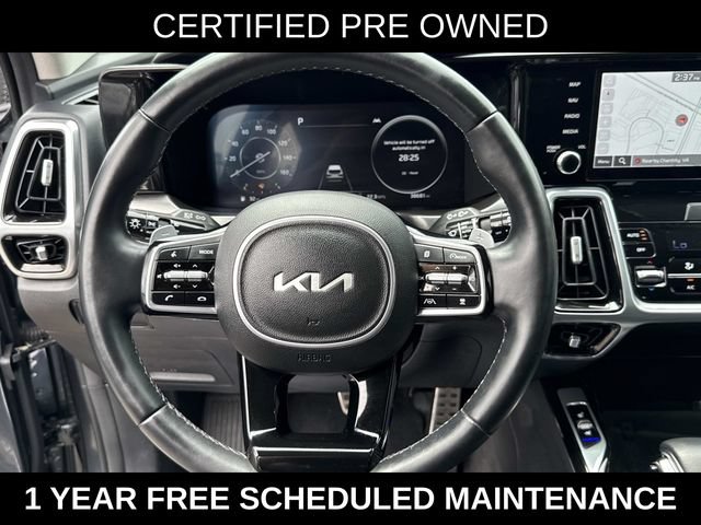 Used 2023 Kia Sorento SX AWD/4WD image 17