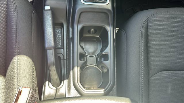Used 2021 Jeep Wrangler Sport image 23