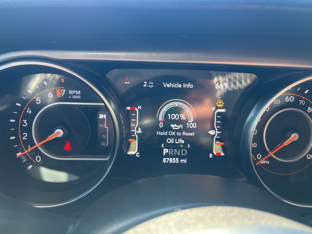 Used 2020 Jeep Gladiator Overland w/ Safety Group image 18