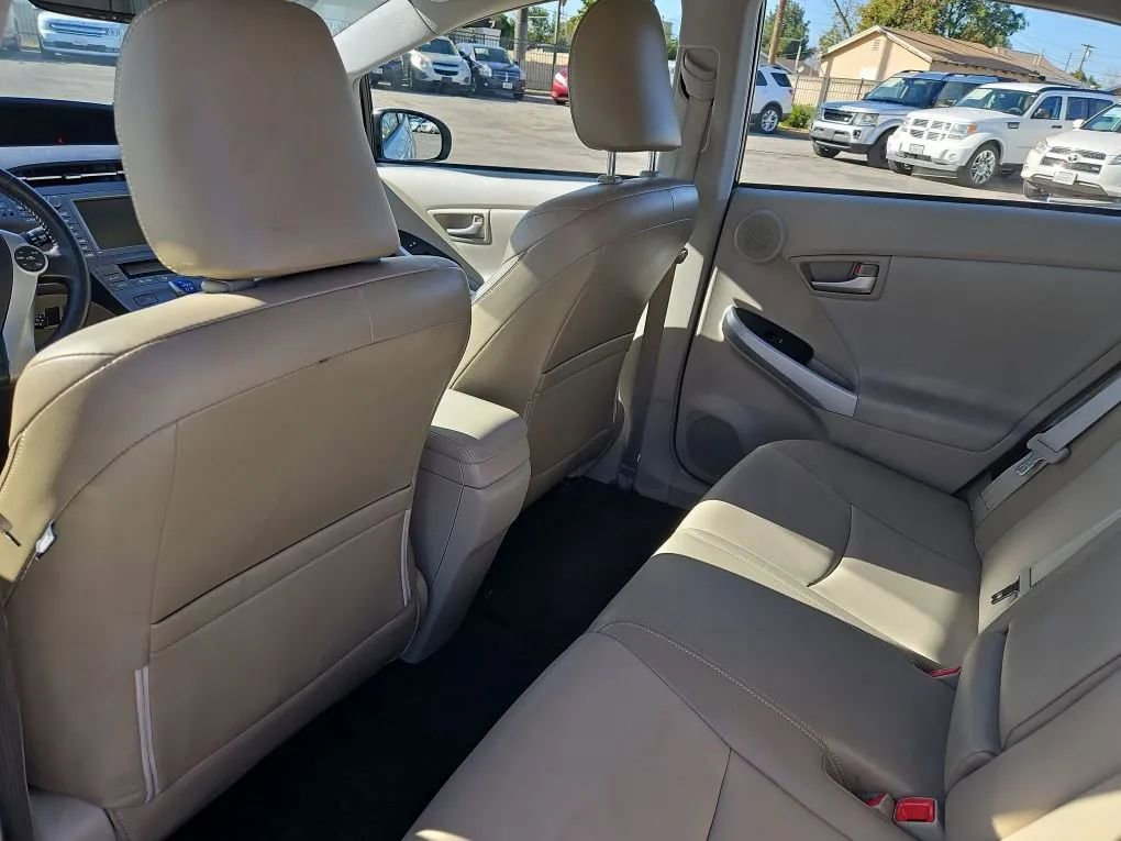 Used 2012 Toyota Prius Four w/ Deluxe Solar Roof Pkg image 23